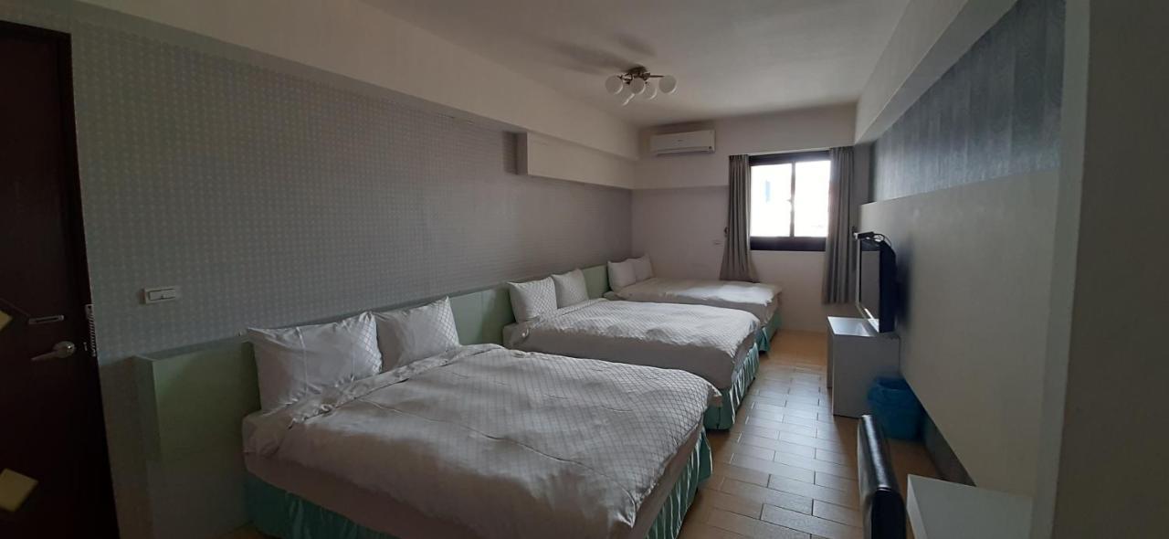 Sky Square Homestay Манонг Екстериор снимка