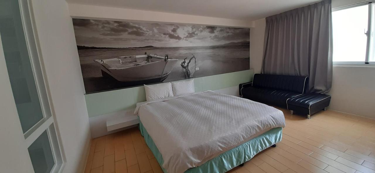 Sky Square Homestay Манонг Екстериор снимка