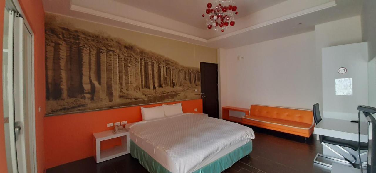 Sky Square Homestay Манонг Екстериор снимка