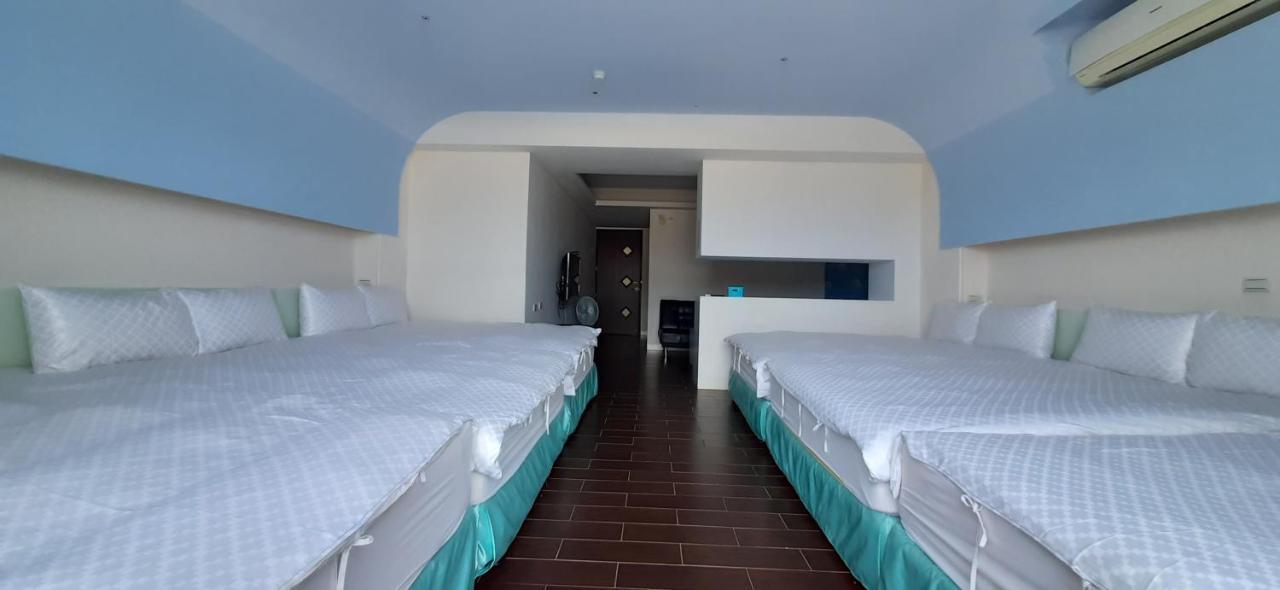 Sky Square Homestay Манонг Екстериор снимка