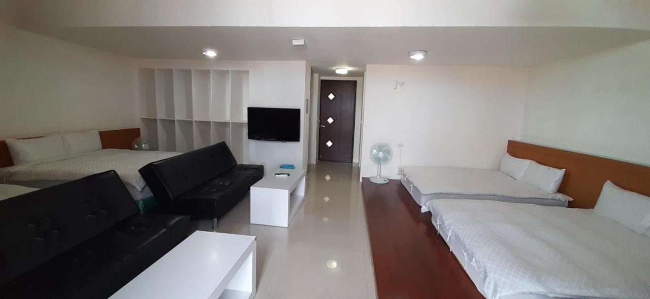 Sky Square Homestay Манонг Екстериор снимка