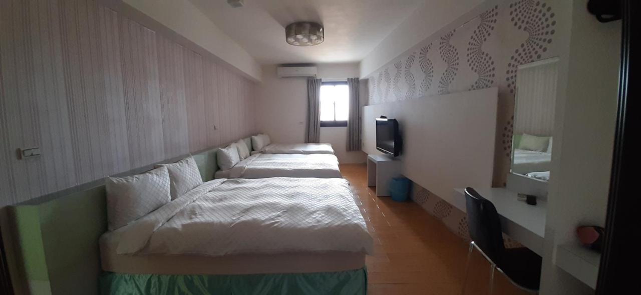 Sky Square Homestay Манонг Екстериор снимка