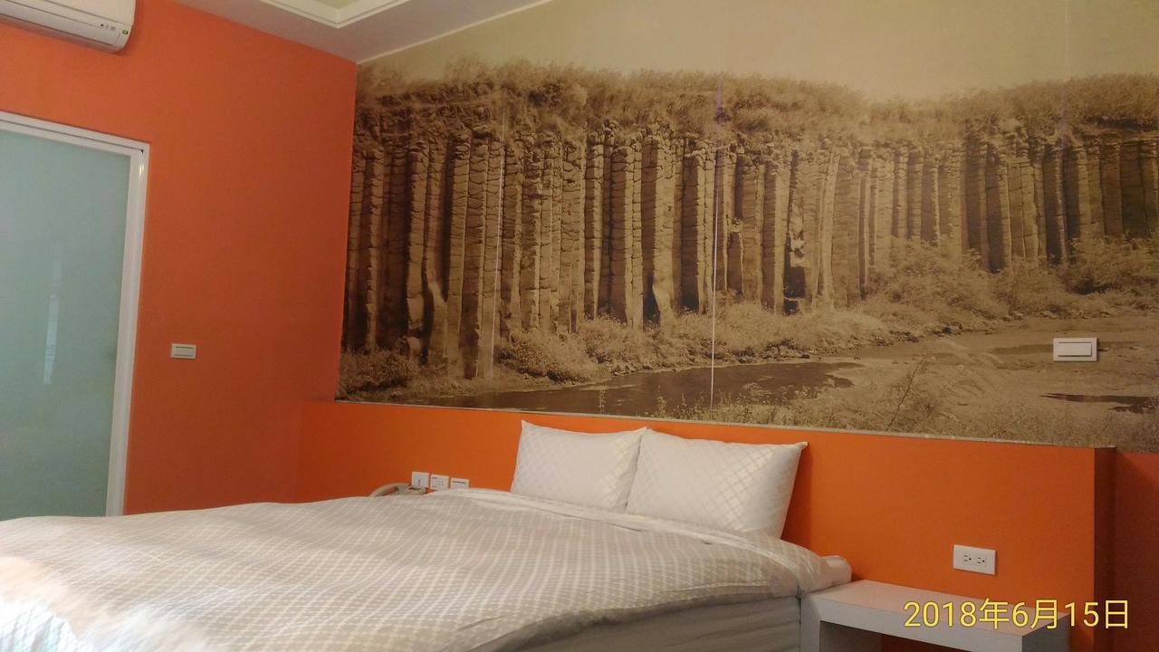 Sky Square Homestay Манонг Екстериор снимка