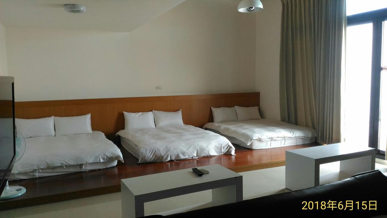 Sky Square Homestay Манонг Екстериор снимка