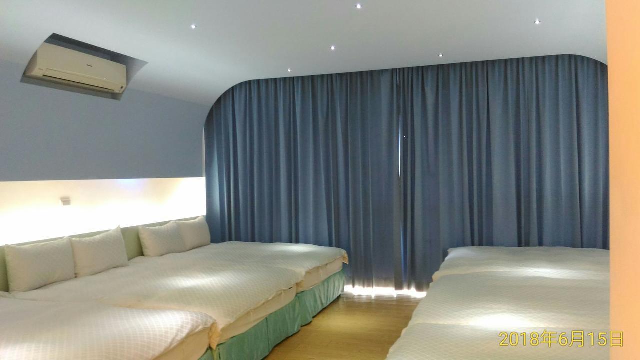 Sky Square Homestay Манонг Екстериор снимка