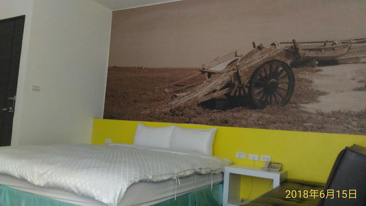 Sky Square Homestay Манонг Екстериор снимка