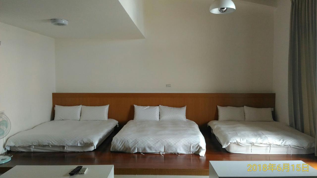 Sky Square Homestay Манонг Екстериор снимка